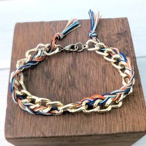 Gold Tone Chain Bracelet with Clasp with Multi Colored Strands